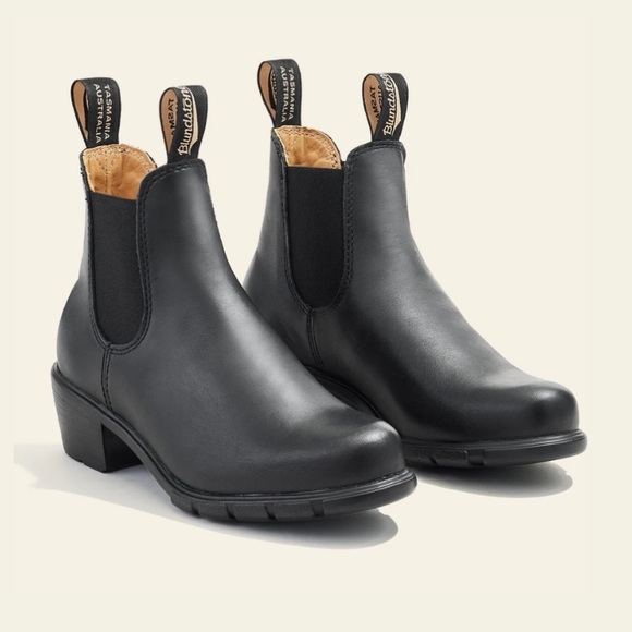 Blundstone women’s heeled, black leather boot - Picture 1 of 10